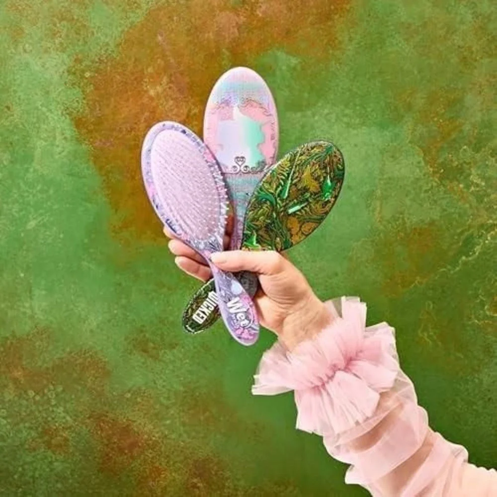 Wet Brush Glow with Glinda Original Detangler Hair Brush & Butterfly Bobbies